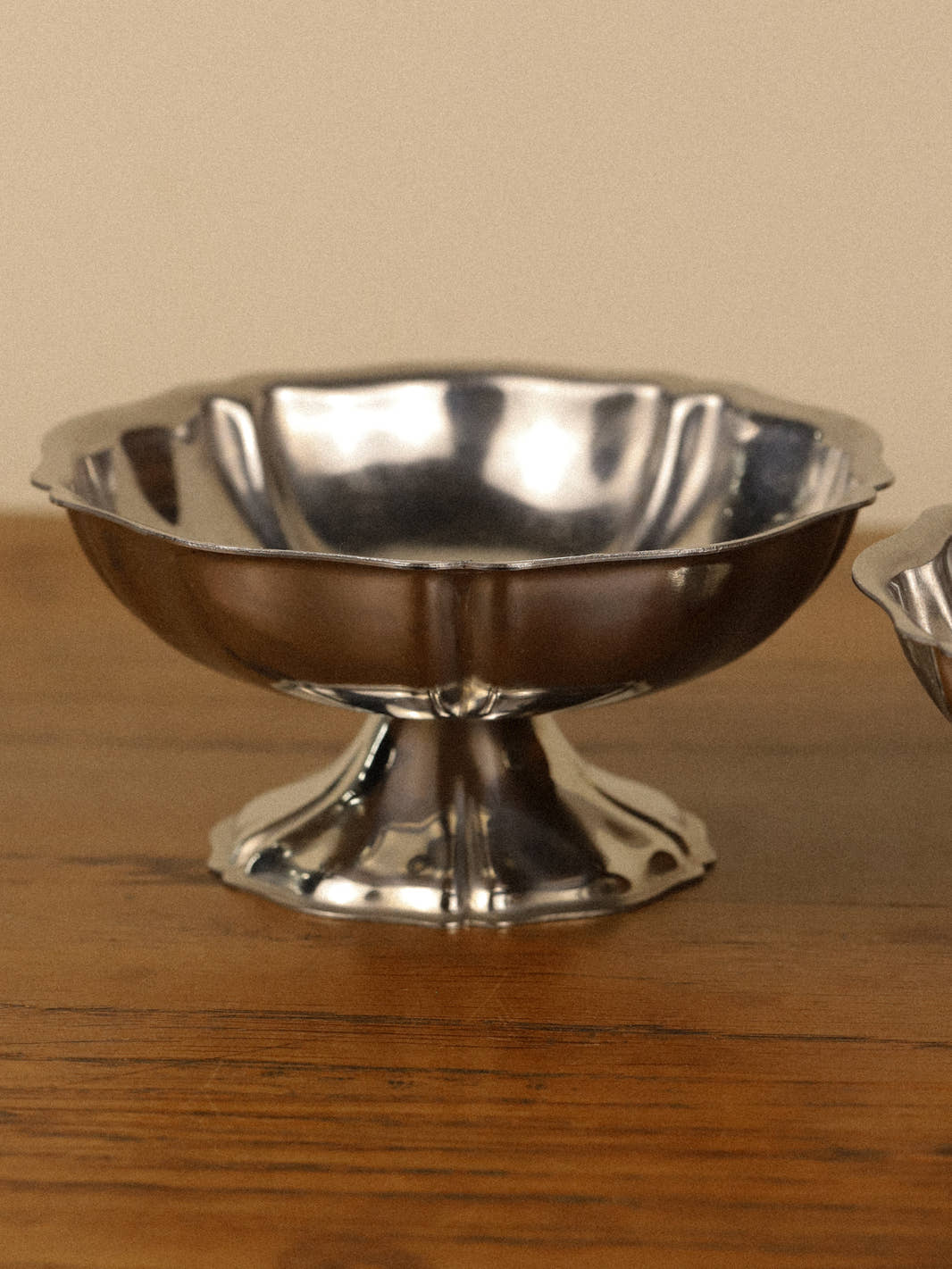 Pair of High Vintage Scalloped Ice Cream Cups